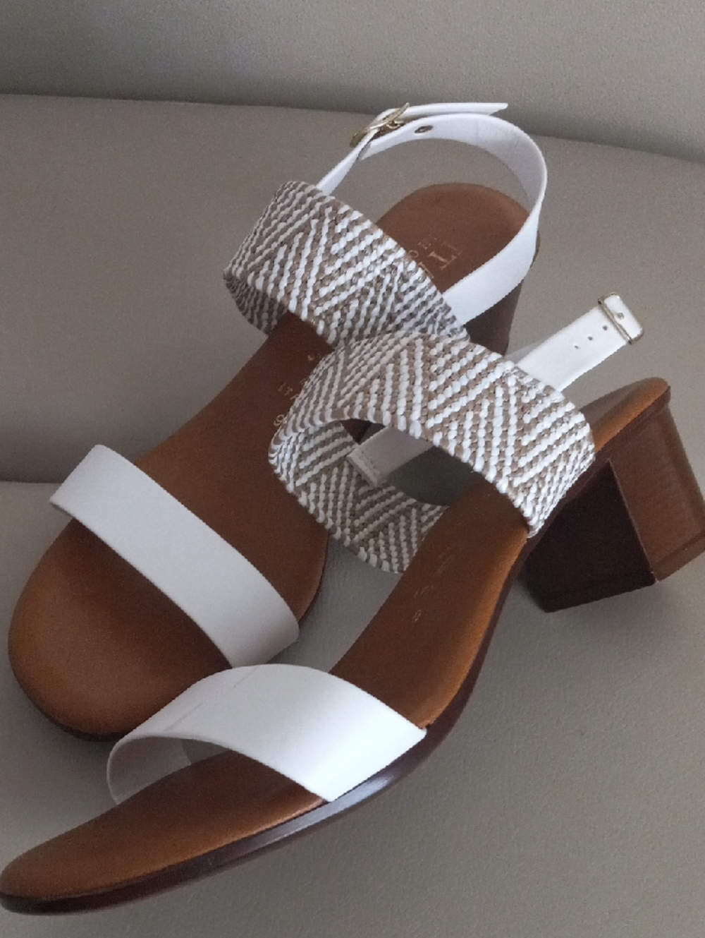 Classic White & Tan Low Block Heel Sandals - Women's Size 9